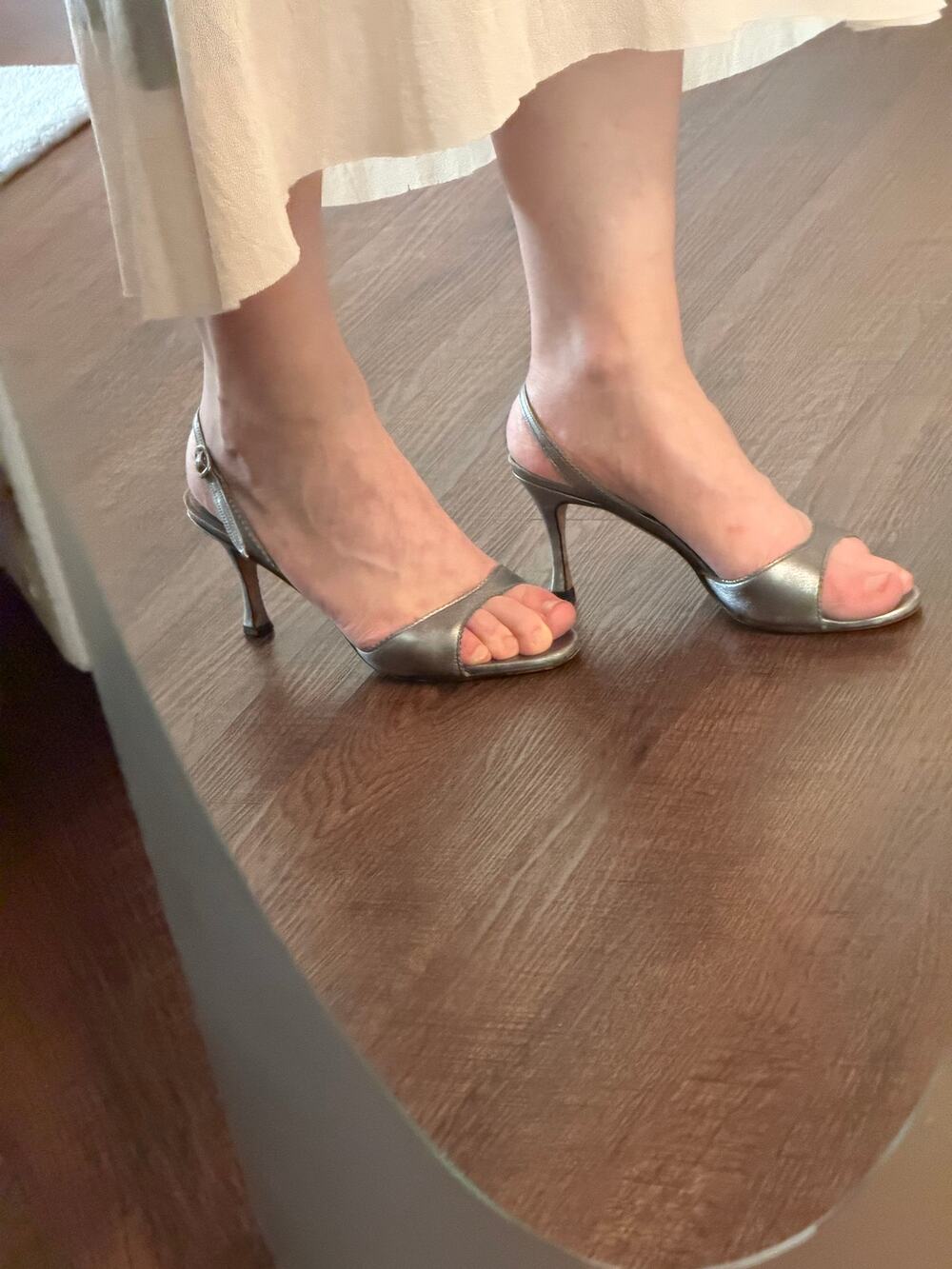Vintage Manolo Blahnik Metallic Silver Slingback Heels 37